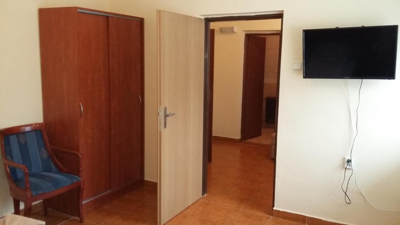 Garni Hotel Sonata Trencianske Teplice Exterior photo